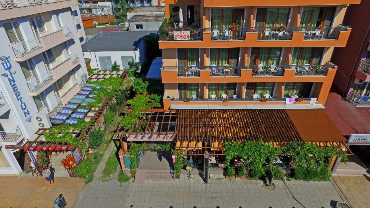 Family Hotel Deykin Pantai Sunny Luaran gambar