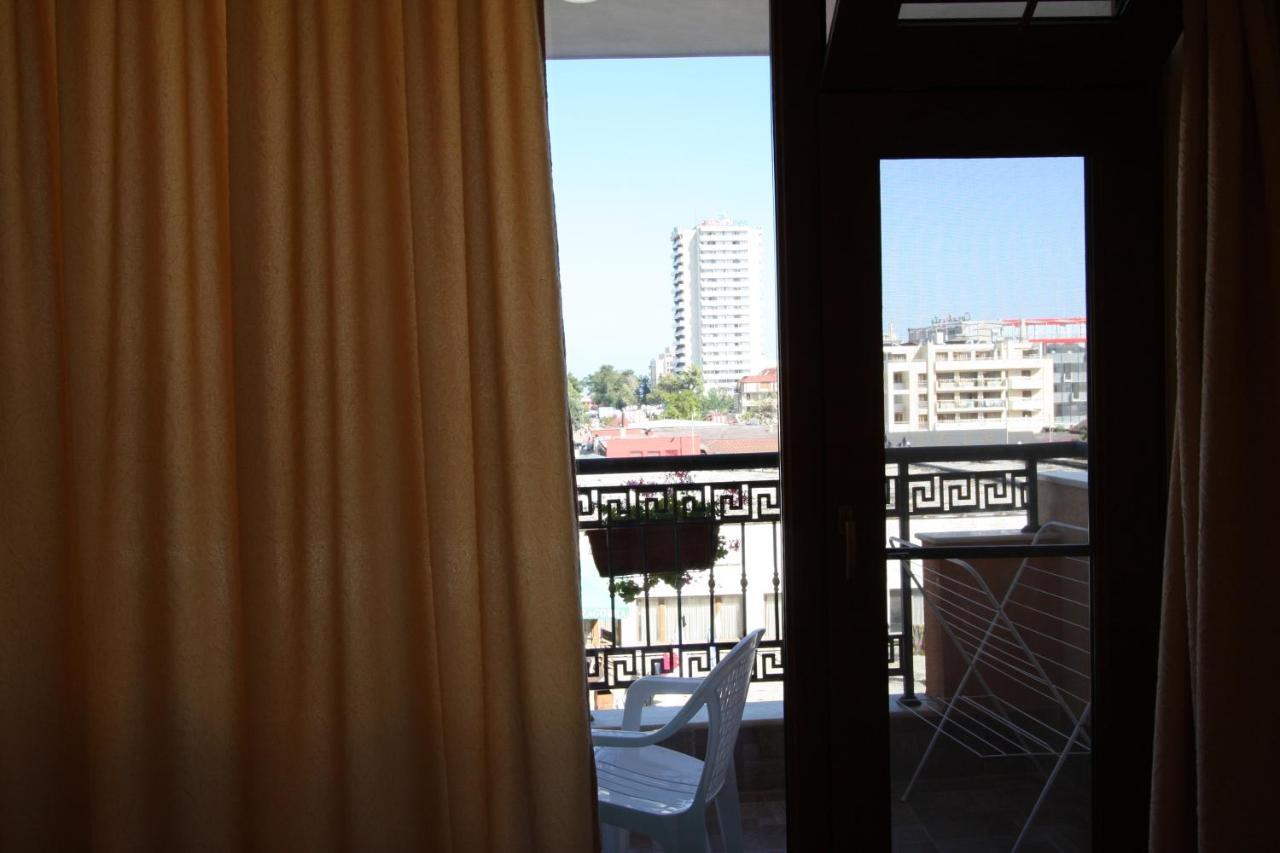 Family Hotel Deykin Pantai Sunny Luaran gambar