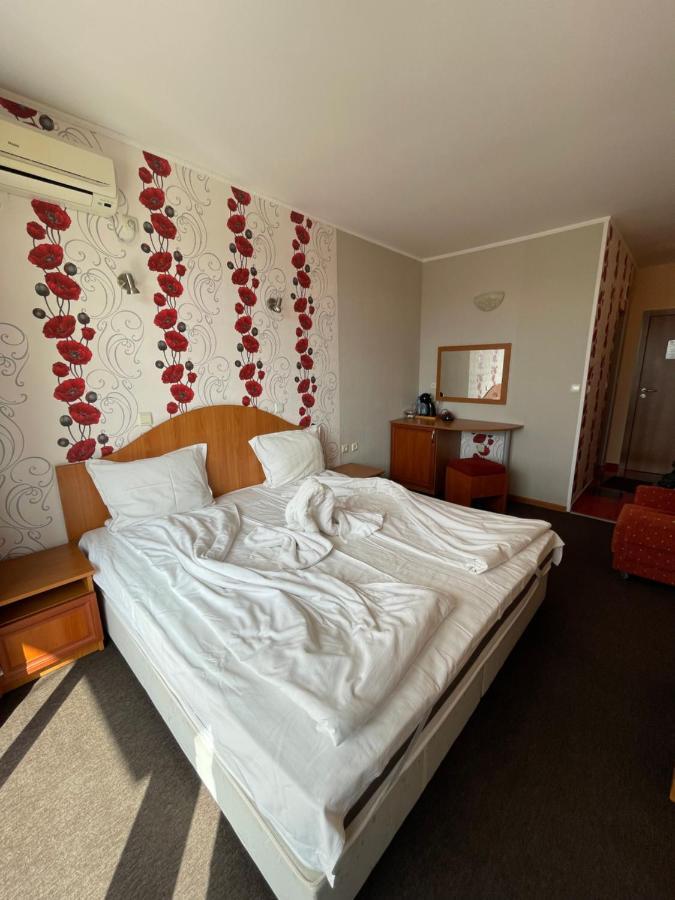 Family Hotel Deykin Pantai Sunny Luaran gambar